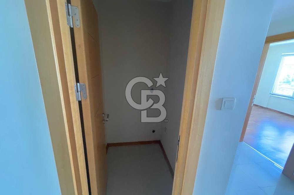 Ümraniye Esenşehir Mah White Side Sitesinde 2+1 Satılık Daire
