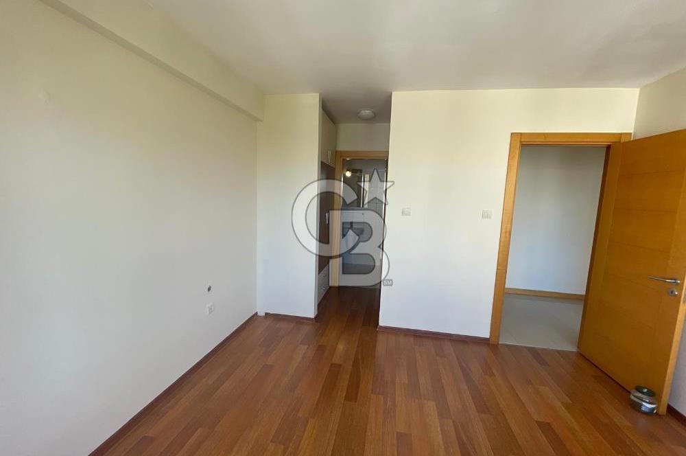 Ümraniye Esenşehir Mah White Side Sitesinde 2+1 Satılık Daire