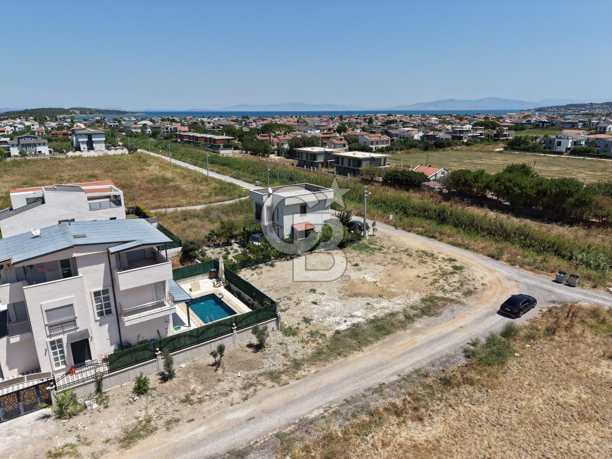 URLA ATATÜRK MAHALLESİNDE SATILIK İMARLI ARSA
