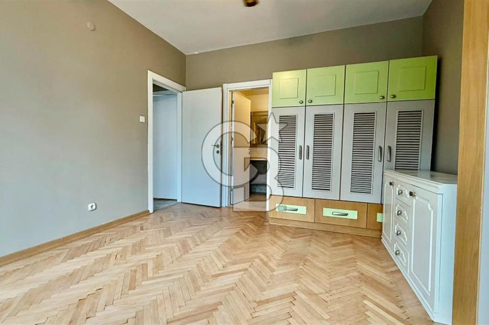 SUADİYEDE BAĞDAT CADDESİNE YAKIN, FERAH 3+1 KİRALIK DAİRE