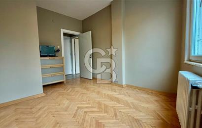SUADİYEDE BAĞDAT CADDESİNE YAKIN, FERAH 3+1 KİRALIK DAİRE