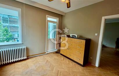SUADİYEDE BAĞDAT CADDESİNE YAKIN, FERAH 3+1 KİRALIK DAİRE