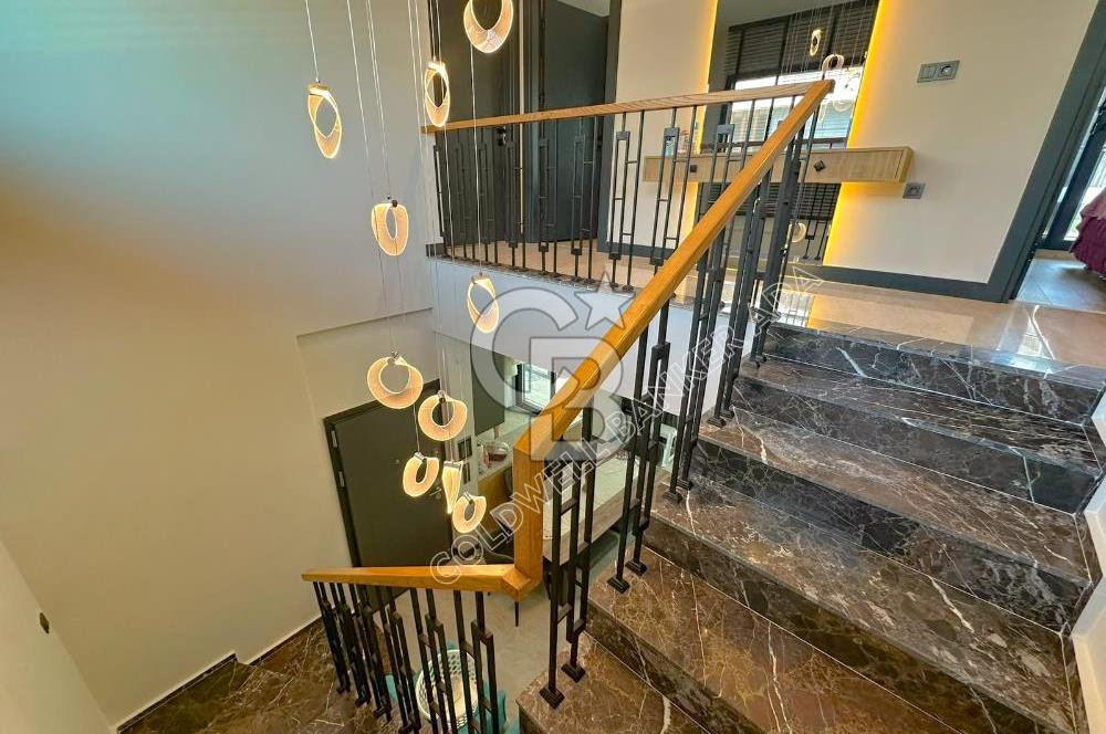 Kuşadası Güzelçamlı'da Özel Havuzlu, 3+1 Müstakil Villa