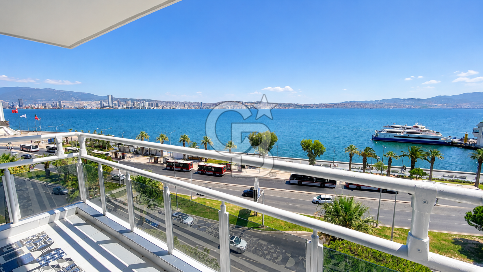 KARŞIYAKA SAHİLİNDE, PANORAMİK DENİZ MANZARALI,  KİRALIK 3+1 YALI DAİRESİ