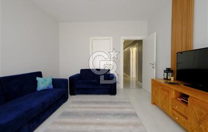 Özgür Park Sitesi'nde Podyum Park'a Yakın Teraslı 5+1 Satılık