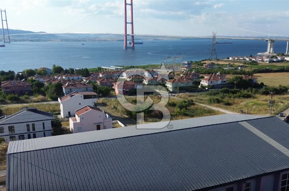 ÇANAKKALE LAPSEKİDE BOĞAZ VE KÖPRÜ MANZARALI VİLLA İMARLI ARSA