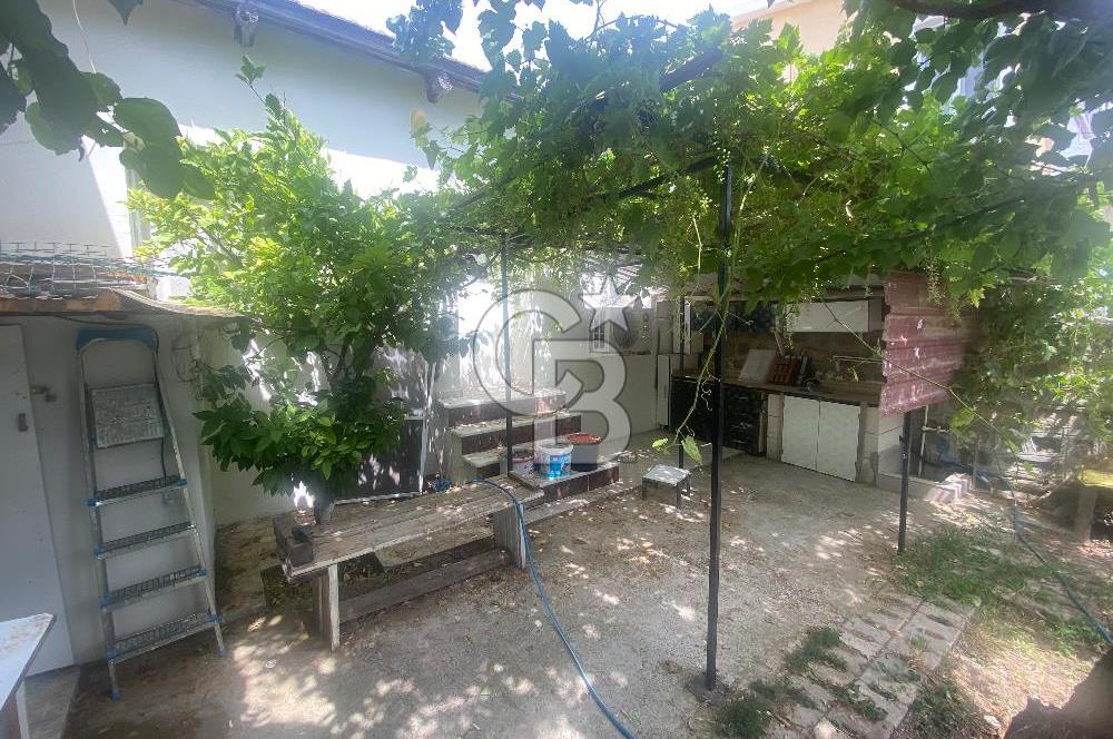 Dikili Kabakum’da Deniz Manzaralı 4+1 Satılık Müstakil Ev