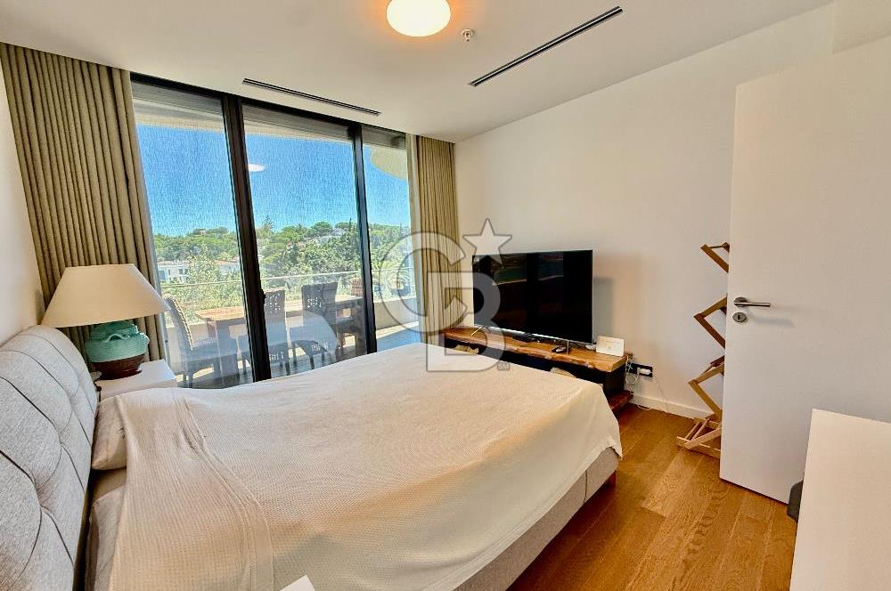 FOLKART ARDIÇ ÇEŞME ÖZEL PLAJI OLAN FULL DENİZ MANZARALI ULTRA LÜKS KİRALIK 2+1 DAİRE