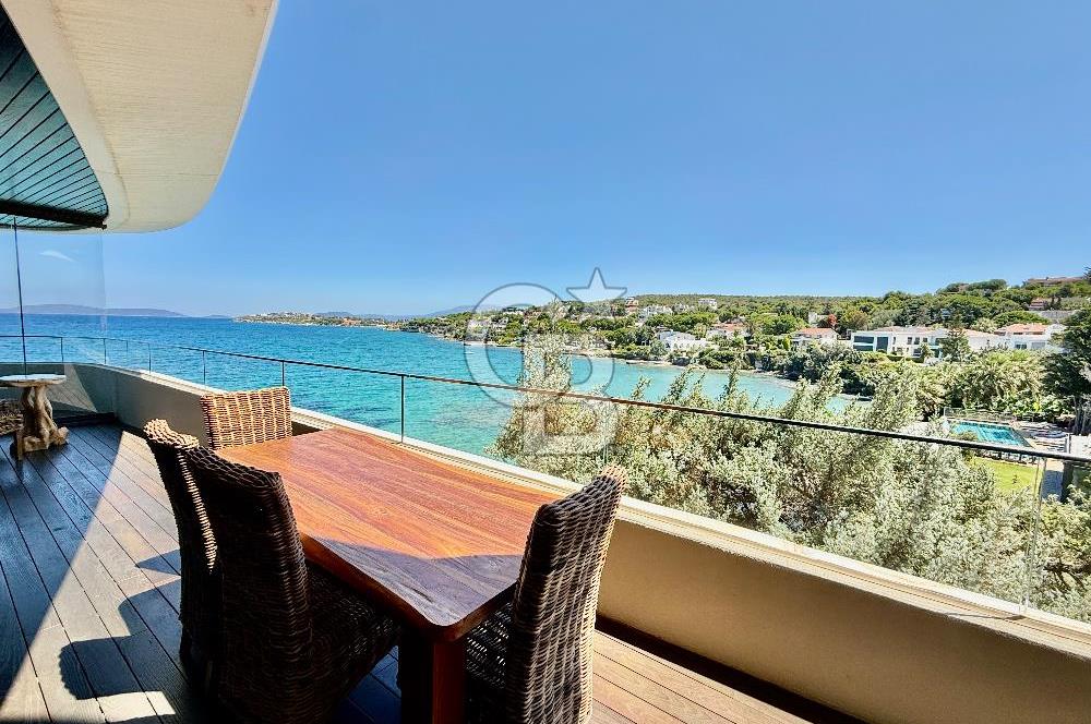 FOLKART ARDIÇ ÇEŞME ÖZEL PLAJI OLAN FULL DENİZ MANZARALI ULTRA LÜKS KİRALIK 2+1 DAİRE