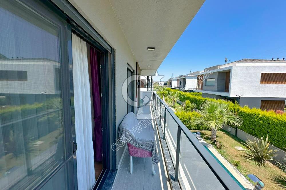 Kuşadası Güzelçamlı'da Özel Havuzlu, 3+1 Müstakil Villa