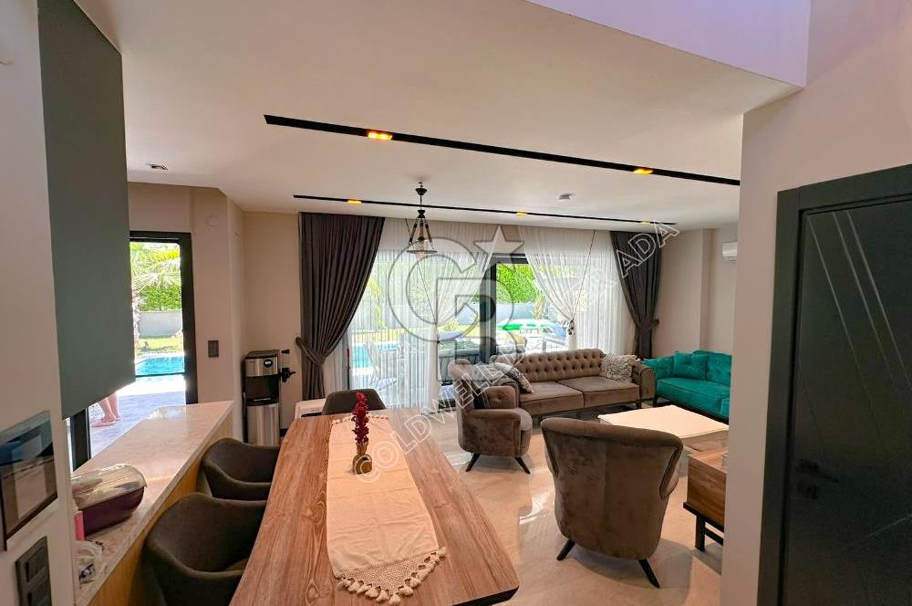 Kuşadası Güzelçamlı'da Özel Havuzlu, 3+1 Müstakil Villa