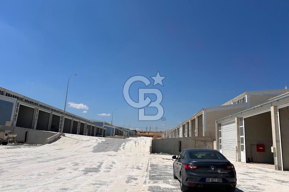 CB CITY'DEN ESSAN SANAYİ SİTESİNDE SATILIK 220 M² İŞYERİ 