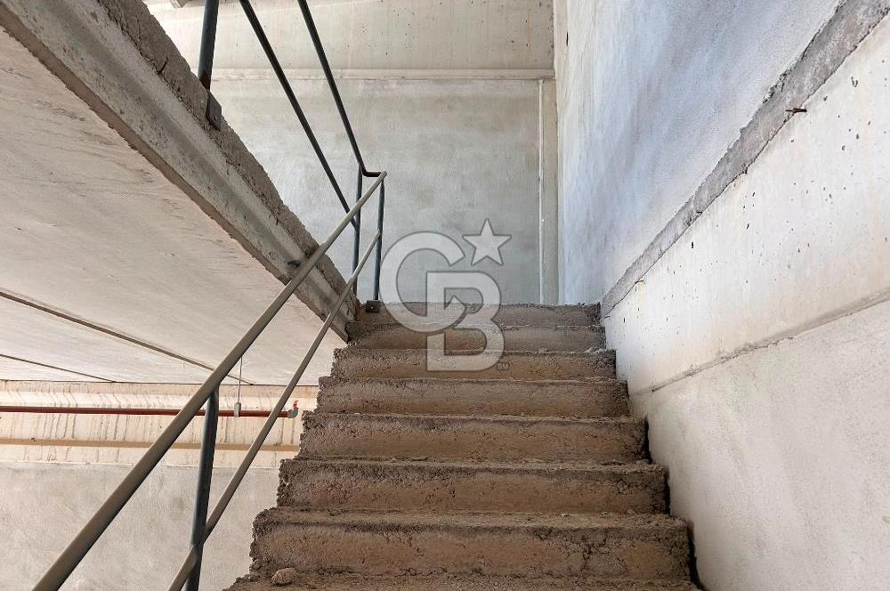 CB CITY'DEN ESSAN SANAYİ SİTESİNDE SATILIK 220 M² İŞYERİ 
