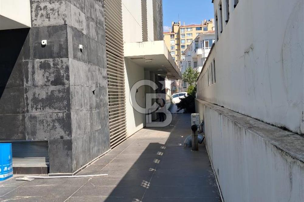 GAZİOSMANPAŞA'DA 1.700 m² KAPALI ALANLI KOMPLE KİRALIK BİNA