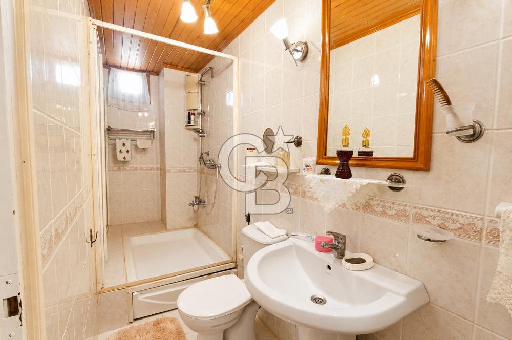 ÖZEL PLAJLII SİTEDE EŞYALI DENİZ MANZARALI 4+2 LÜKS VİLLA