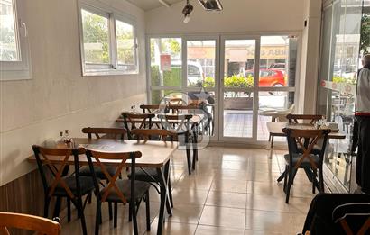 Karşıyaka'da satılık dükkan