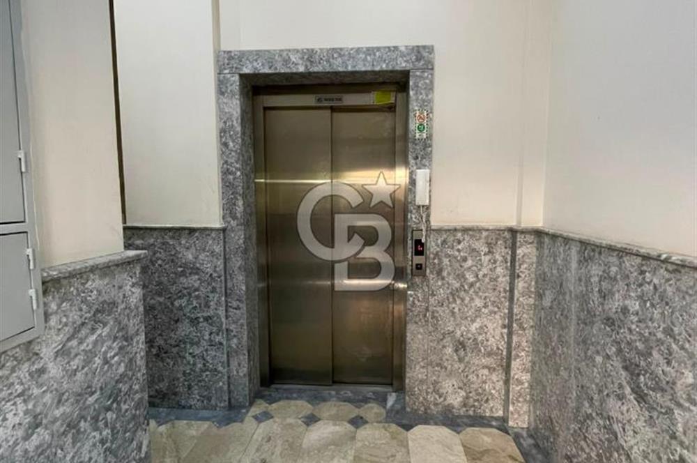 Karşıyaka Bahçelievler'de 2+1 Kapalı Mutfak Satılık Daire