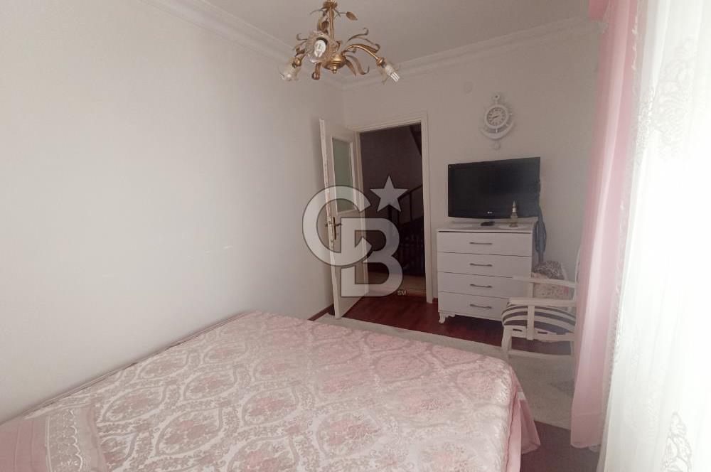 ÖZEL PLAJLII SİTEDE EŞYALI DENİZ MANZARALI 4+2 LÜKS VİLLA