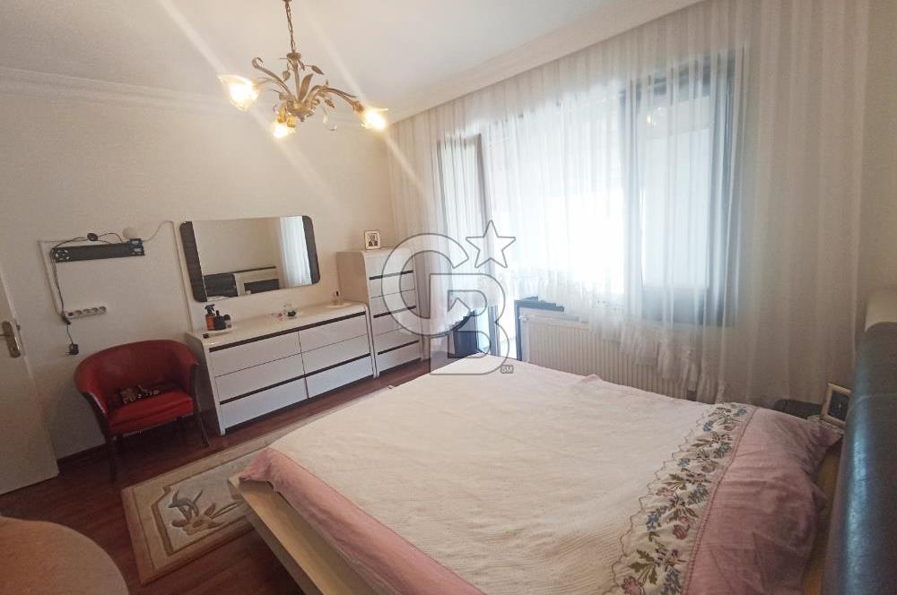 ÖZEL PLAJLII SİTEDE EŞYALI DENİZ MANZARALI 4+2 LÜKS VİLLA
