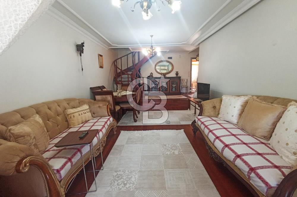ÖZEL PLAJLII SİTEDE EŞYALI DENİZ MANZARALI 4+2 LÜKS VİLLA