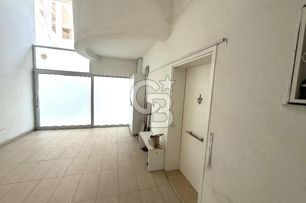 OLİMPİYAT KÖYÜNDE GENİŞ TERASLI MODERN 3+1 KISMİ EŞYALI SATILIK