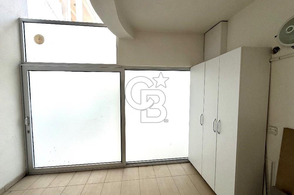 OLİMPİYAT KÖYÜNDE GENİŞ TERASLI MODERN 3+1 KISMİ EŞYALI SATILIK