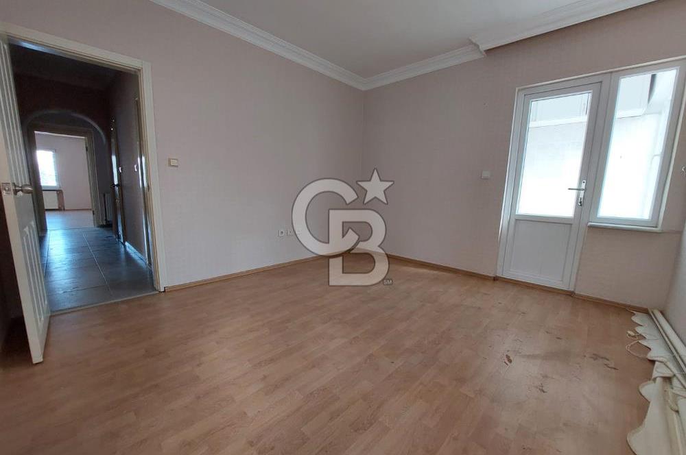 Cumhuriyet Mh.Site içi Kat Mülkiyetli Geniş 135m2 3+1 Daire