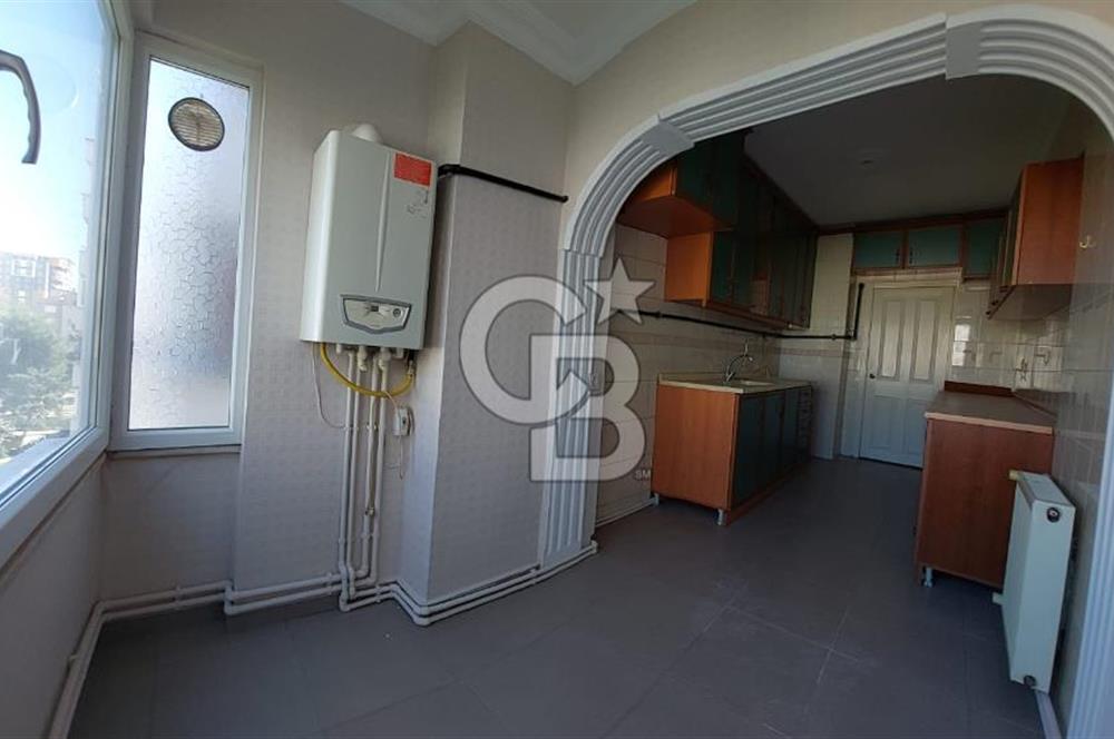 Cumhuriyet Mh.Site içi Kat Mülkiyetli Geniş 135m2 3+1 Daire