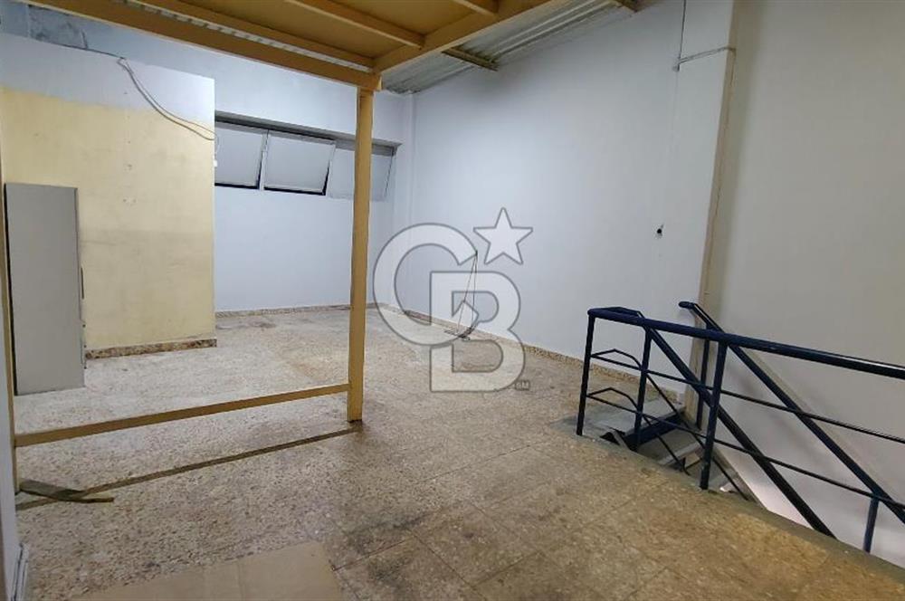 İzmir Gıda Çarşısında, Köşe Konum, 100 m² Kiralık Ticari İş Yeri