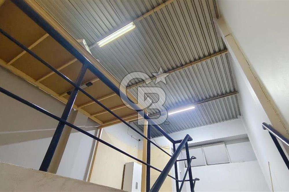 İzmir Gıda Çarşısında, Köşe Konum, 100 m² Kiralık Ticari İş Yeri