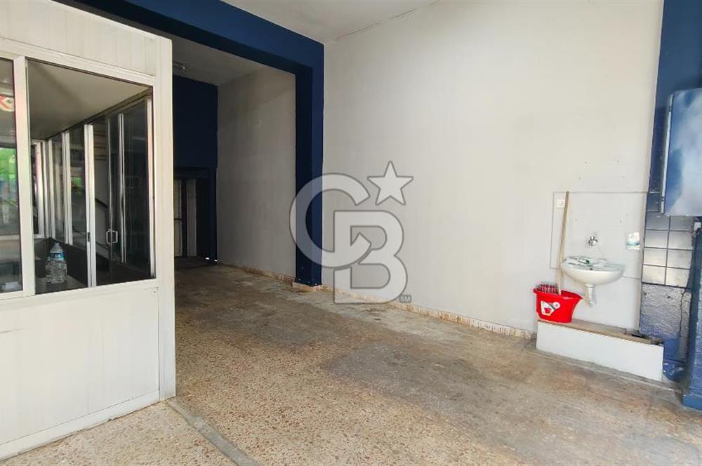 İzmir Gıda Çarşısında, Köşe Konum, 100 m² Kiralık Ticari İş Yeri