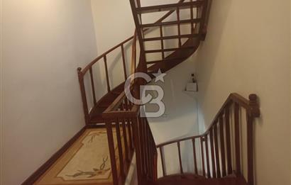 ÖZEL PLAJLII SİTEDE EŞYALI DENİZ MANZARALI 4+2 LÜKS VİLLA