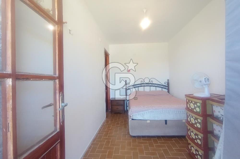 URLA GÜLBAHÇE SATILIK VILLA 