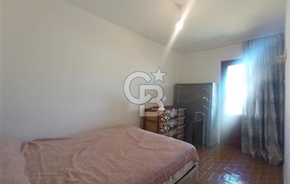URLA GÜLBAHÇE SATILIK VILLA 