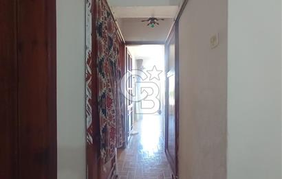 URLA GÜLBAHÇE SATILIK VILLA 