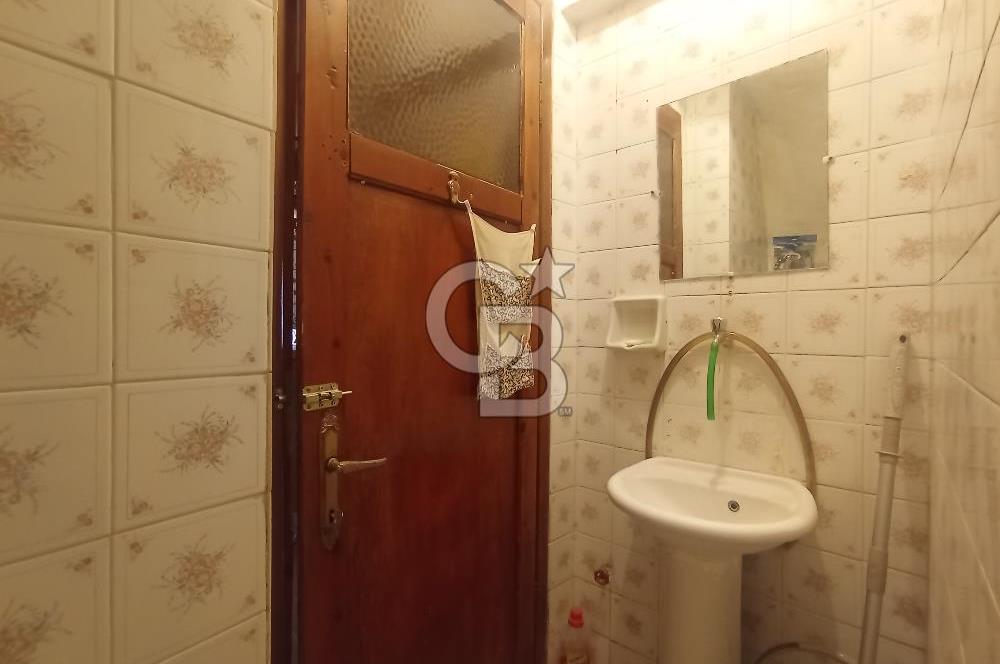 URLA GÜLBAHÇE SATILIK VILLA 