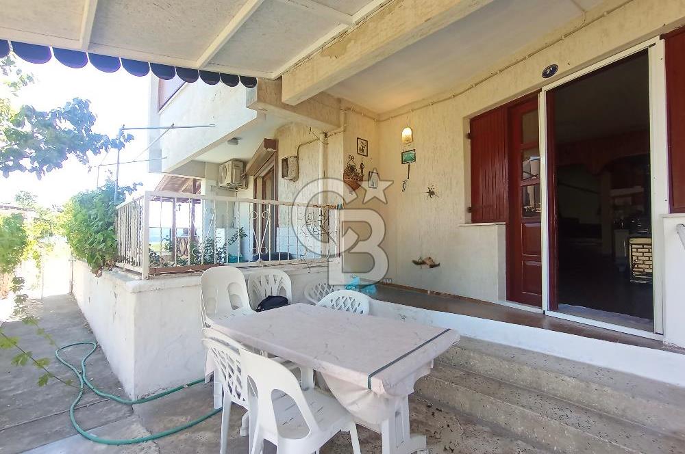 URLA GÜLBAHÇE SATILIK VILLA 