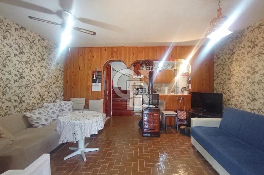 URLA GÜLBAHÇE SATILIK VILLA 