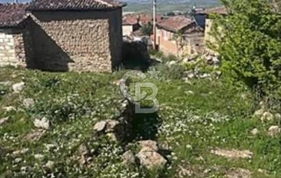 İzmir'de Ödemiş-Tire Yoluna Yakın 250 M2 İmarlı Satılık Arsa