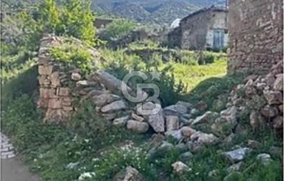 İzmir'de Ödemiş-Tire Yoluna Yakın 250 M2 İmarlı Satılık Arsa