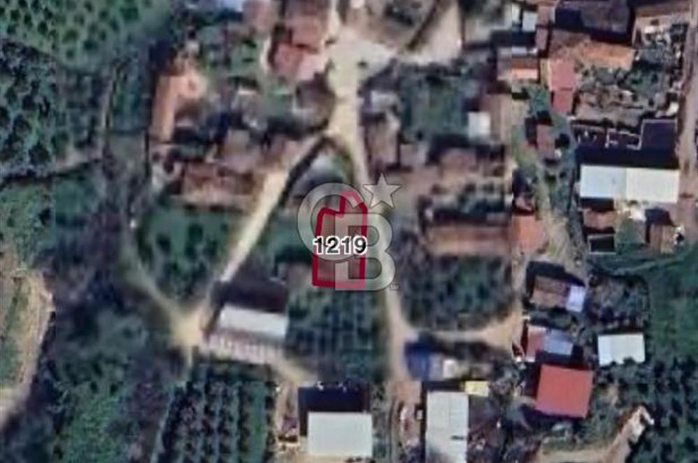 İzmir'de Ödemiş-Tire Yoluna Yakın 250 M2 İmarlı Satılık Arsa