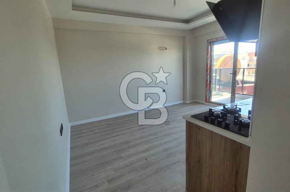 ALİAĞA KÜLTÜR MAHALLESİ CADDE ÜSTÜNDE İZBANA YAKIN SIFIR SATILIK 2+1 DAİRE