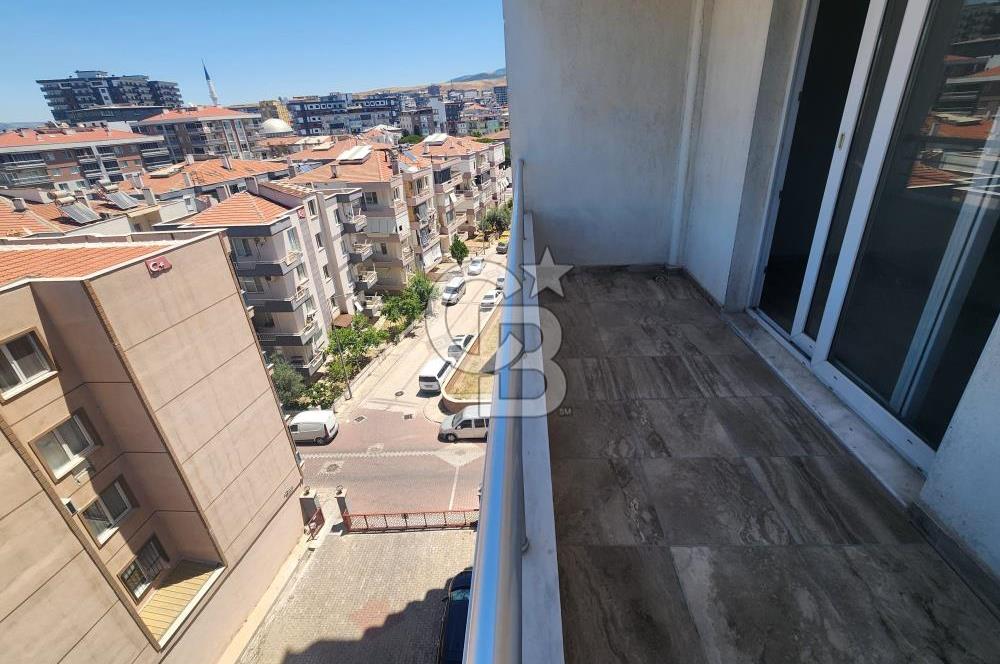 MENEMEN İSMET İNÖNÜ MAHALLESİ SİTE İÇİ ARA KAT KİRALIK 3+1 DAİRE