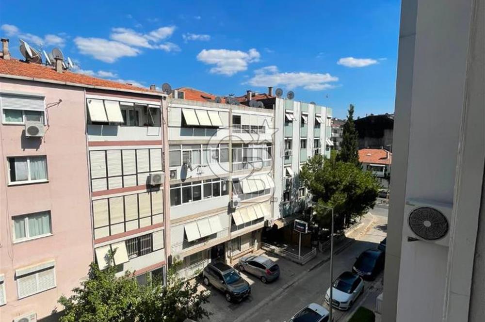 Karşıyaka Bahçelievler'de 2+1 Kapalı Mutfak Satılık Daire