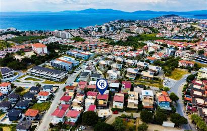 Kuşadası Kadınlar Denizi'nde Satılık 3+1 Deniz Manzaralı Villa