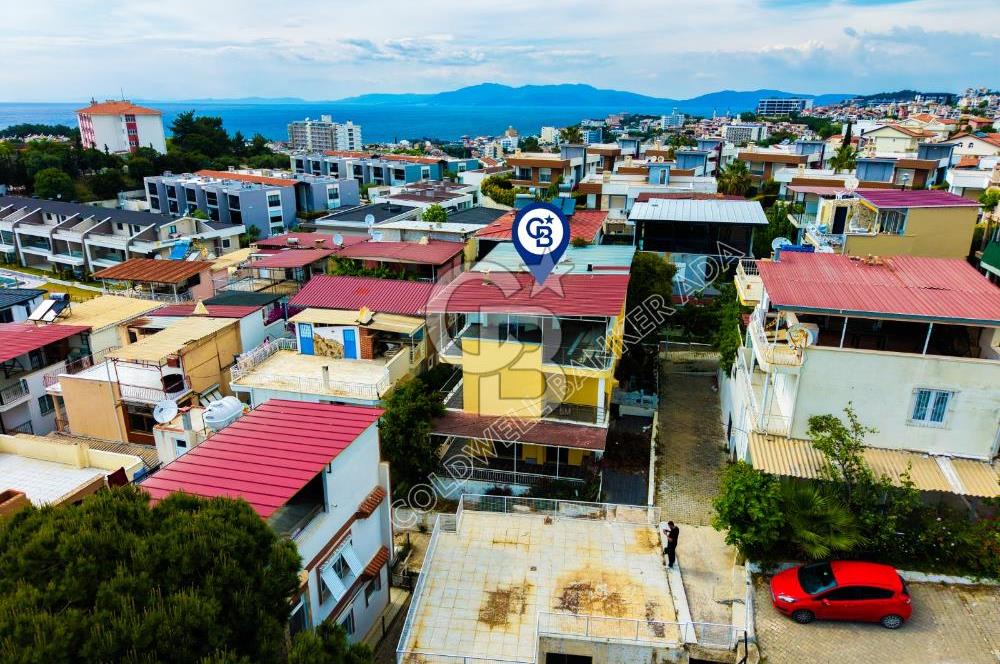 Kuşadası Kadınlar Denizi'nde Satılık 3+1 Deniz Manzaralı Villa
