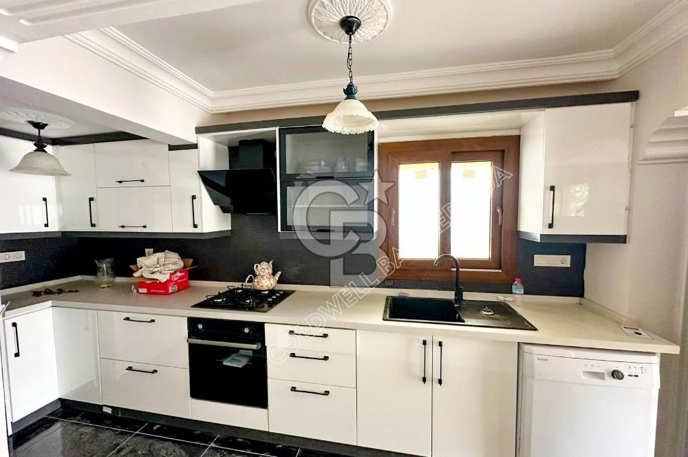 Kuşadası Kadınlar Denizi'nde Satılık 3+1 Deniz Manzaralı Villa