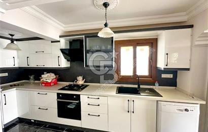 Kuşadası Kadınlar Denizi'nde Satılık 3+1 Deniz Manzaralı Villa