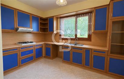 KARAMÜRSEL, BUTİK SİTE'DE DENİZ MANZARALI 130 M2 VİLLA