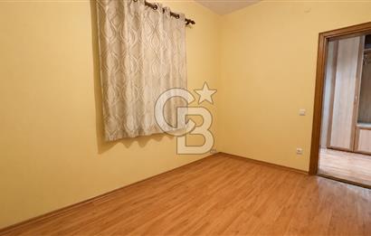 KARAMÜRSEL, BUTİK SİTE'DE DENİZ MANZARALI 130 M2 VİLLA
